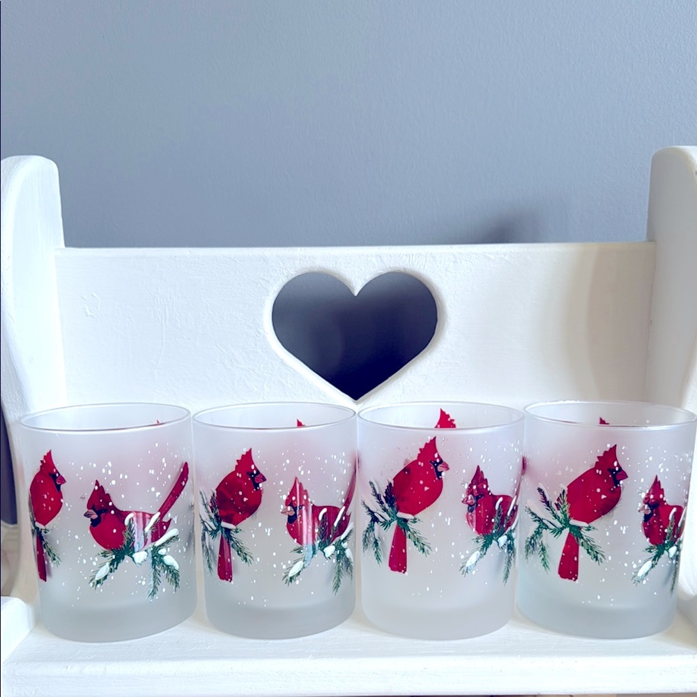 Set of Frosted Glasses with Red Cardinal Design